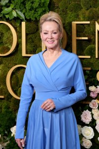 Jean Smart Urges TV Networks Not to Broadcast Hollywood Awards Amidst LA Fires
